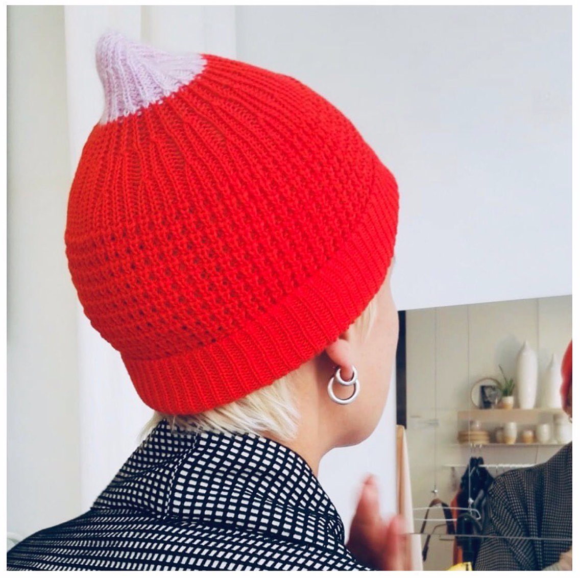 BEANIE Red LAST PIECE